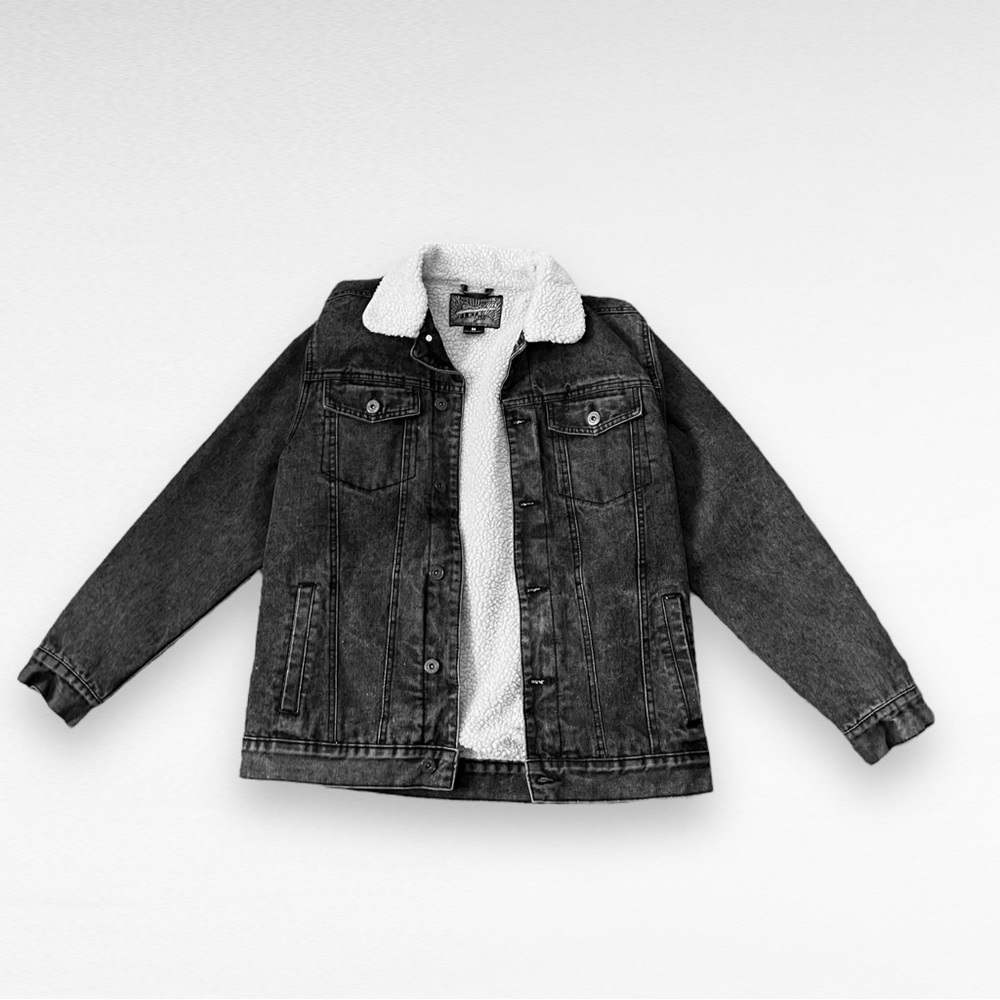 🖤 Vintage Stone Washed Black Denim Sherpa Jacket 🖤
